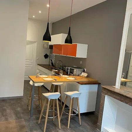 Le Demosthene T2 Au Calme - Joffre Apartament
